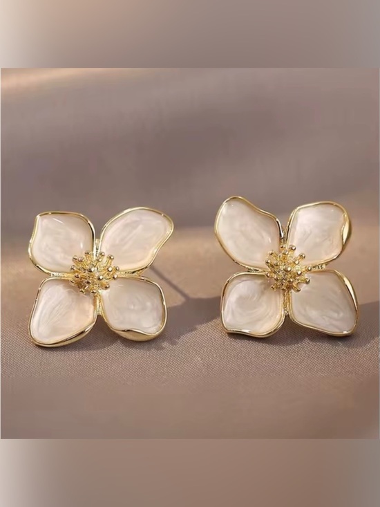Jewelry - NWT- Earrings Gold and White Floral - Stud - Jewelry